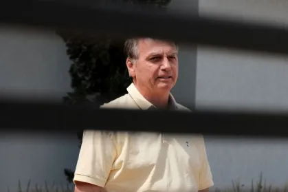 Bolsonaro deve ser internado amanhã para realizar cirurgia