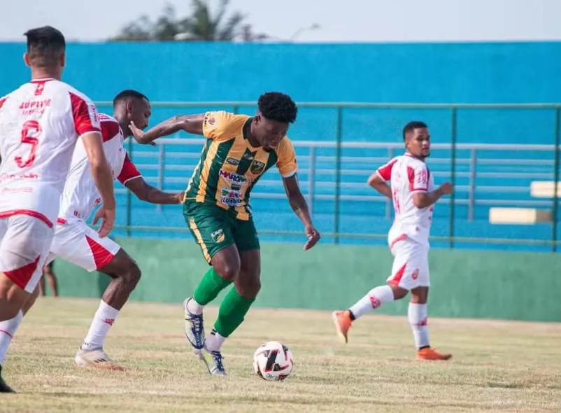 Luminense vence mais uma e segue 100%, Sampaio empata