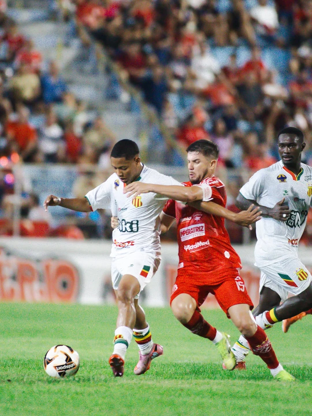 Imperatriz e Sampaio ficam no empate em 1 a 1 na abertura do Campeonato Maranhense 2026