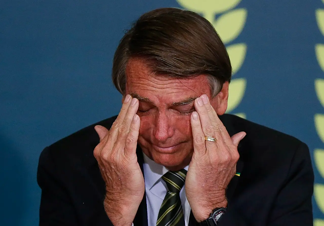 Médico da PF aponta que “não há necessidade de Bolsonaro ir ao hospital”