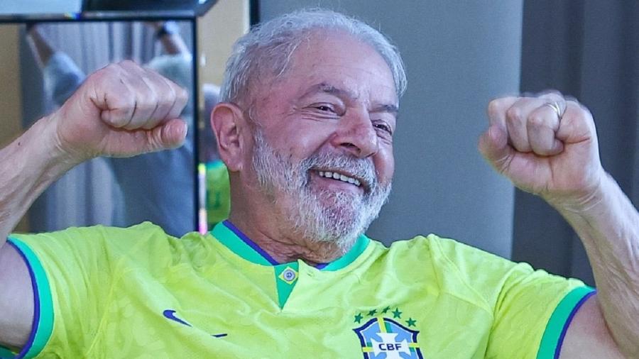 Lula tem evolução satisfatória após cirurgia de catarata