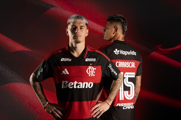 Flamengo lança novo uniforme para temporada de 2026