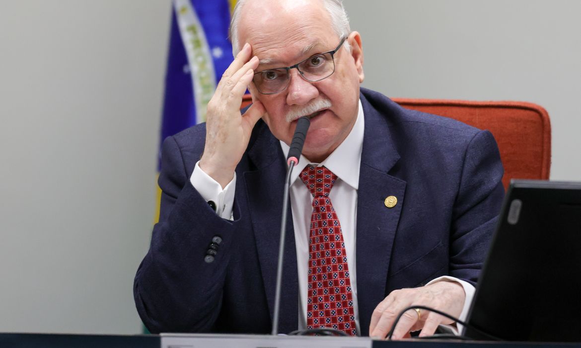 STF: Fachin diz que democracia atravessa tempos desafiadores