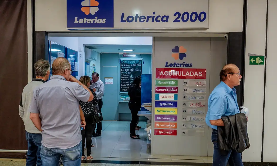 De novo: Mega-Sena acumula e prêmio principal vai para R$ 92 milhões