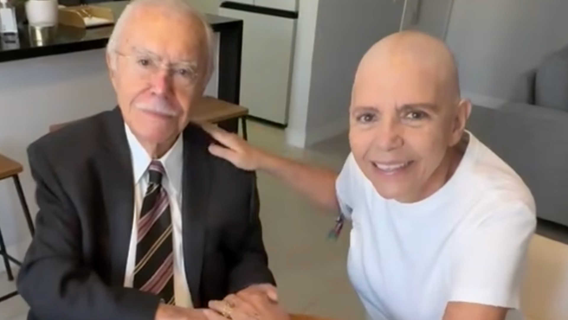 Roseana Sarney recebe alta hospitalar após passar por cirurgia contra tumor na mama