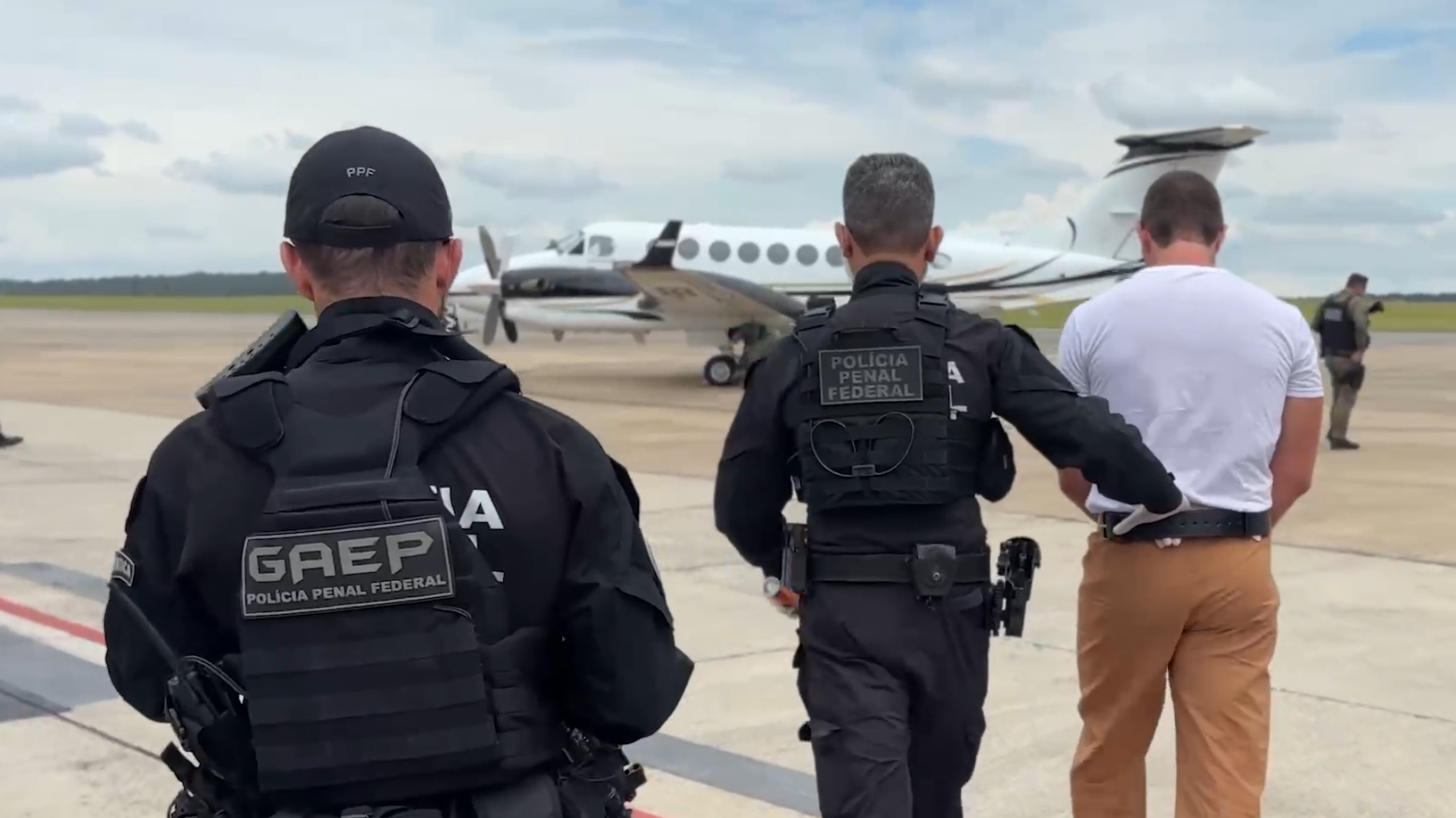 STF começa a decidir se mantém prisão de Vorcaro