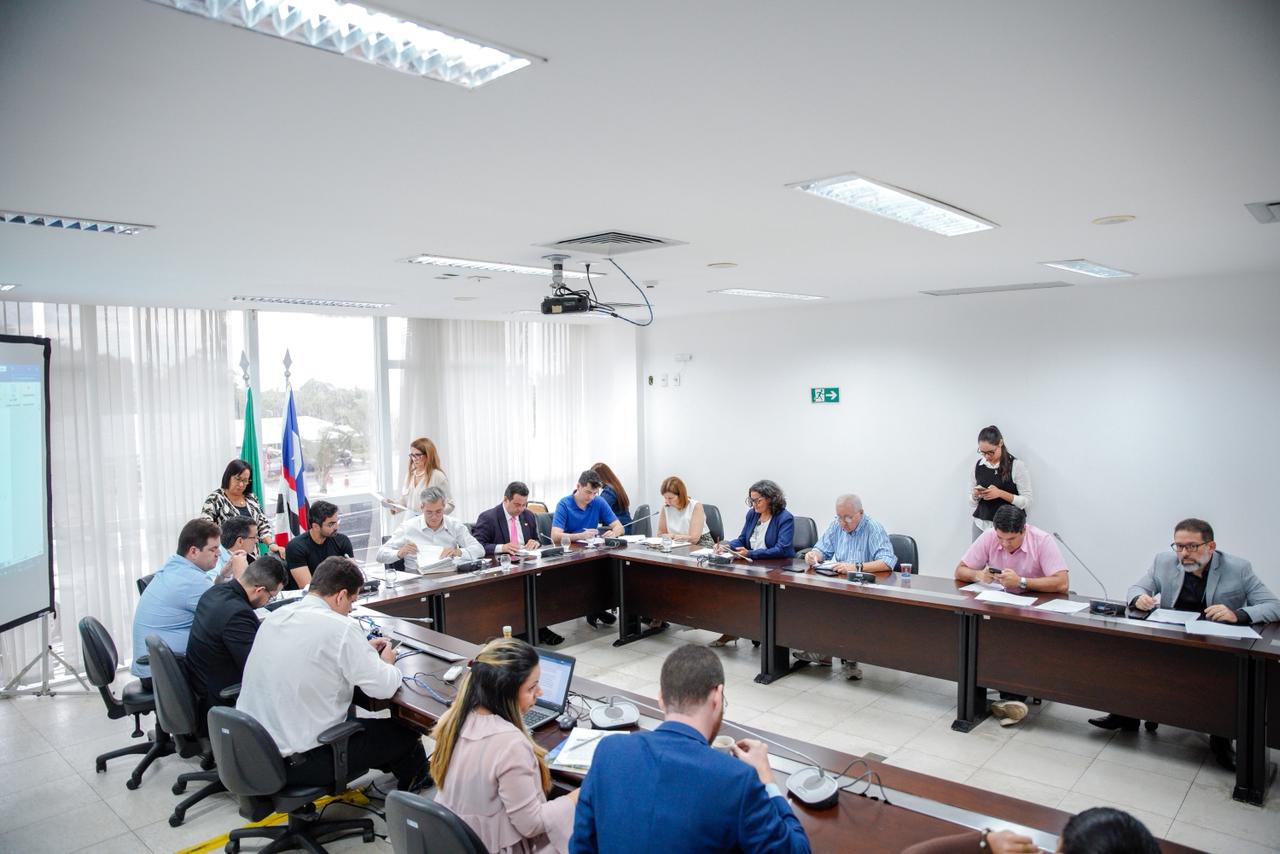 CCJ da Alema inicia trabalhos com análises de mais de 40 proposições