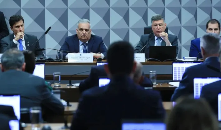 CPMI pede ao STF revisão de decisão que barrou depoimento de Vorcaro