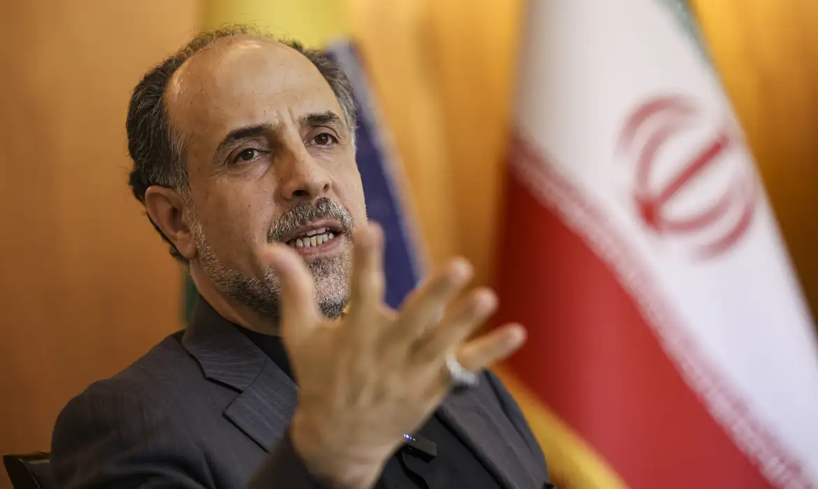 Embaixador do Irã: EUA evitam acordo e Trump se acha “rei do mundo”