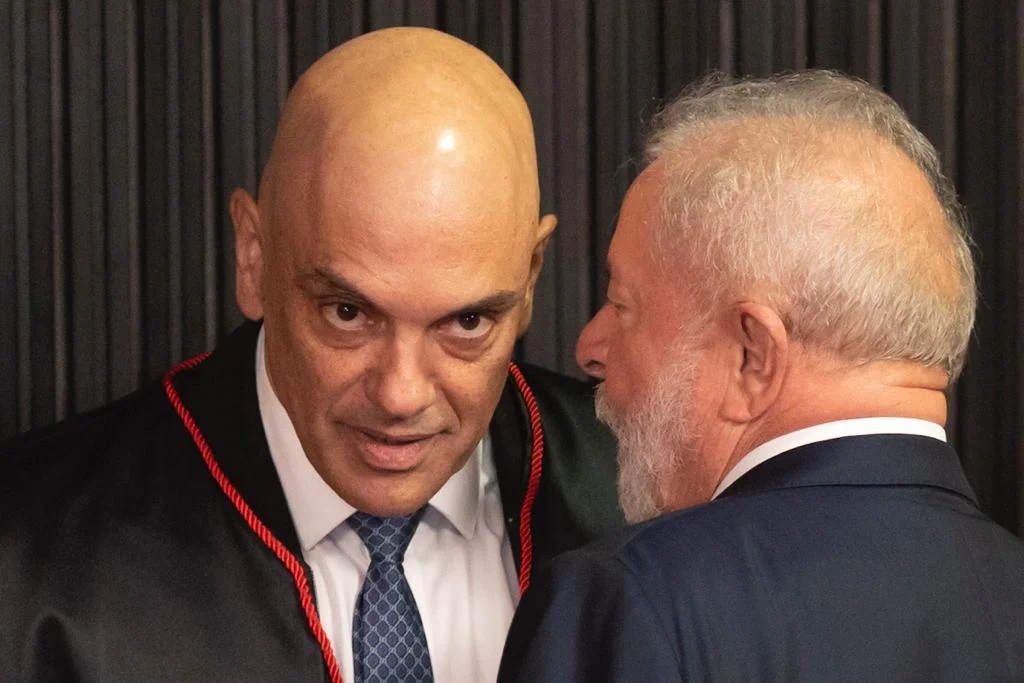 Moraes abre ação contra Flávio Bolsonaro por suposta calúnia a Lula