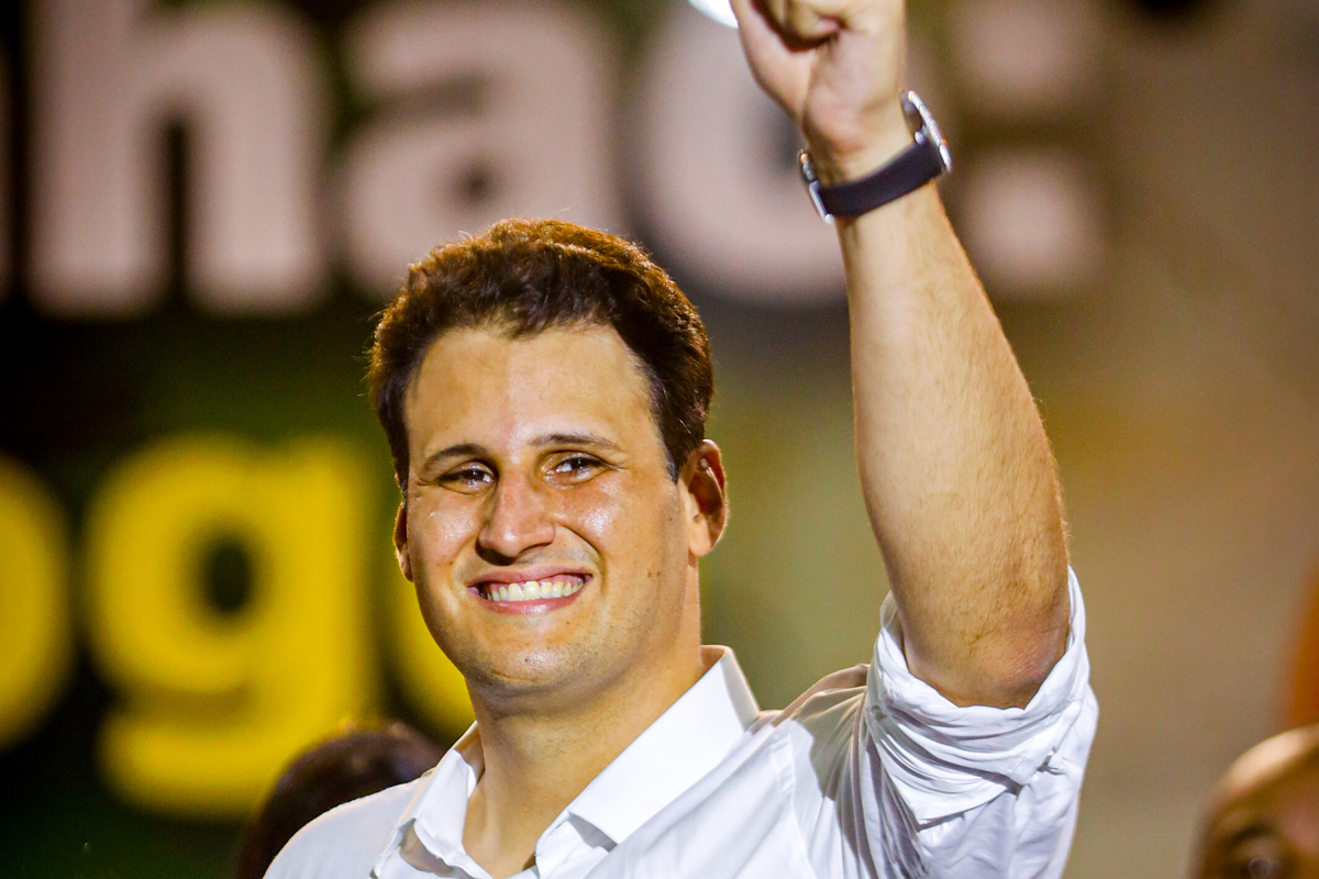 Justiça manda retirar vídeo gerado por IA que atacava Orleans e expõe milícia digital