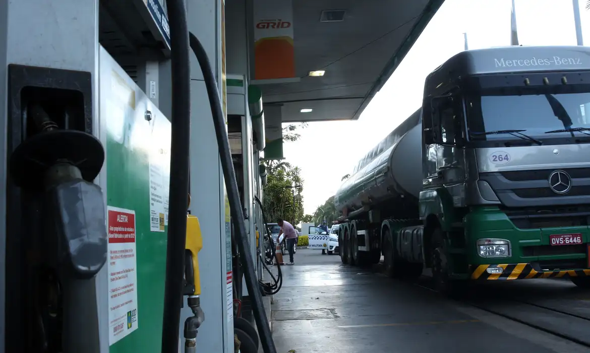Maranhão e mais de 80% dos estados aderem ao subsídio a diesel importado