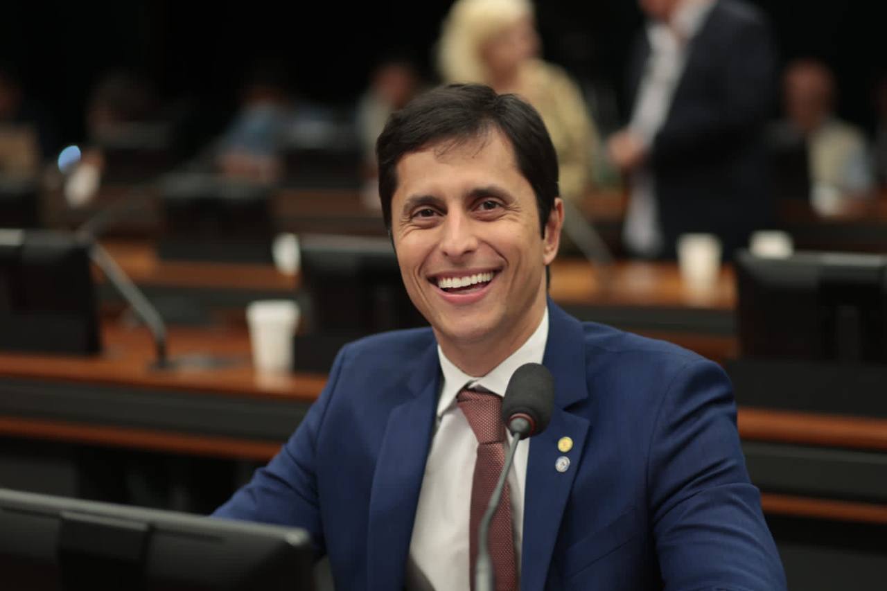 Deputado federal Duarte Jr. disputará as eleições de 2026 pelo Avante 70