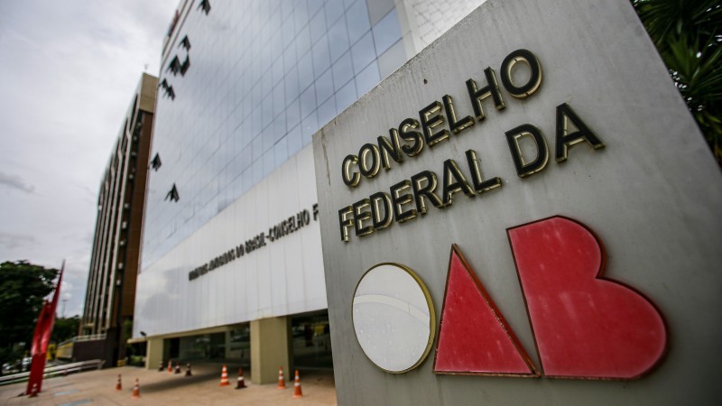 Atenção redobrada: OAB alerta para falsa pesquisa de opinião feita em nome da entidade; as abordagens não têm qualquer vínculo oficial e podem configurar tentativa de golpe.