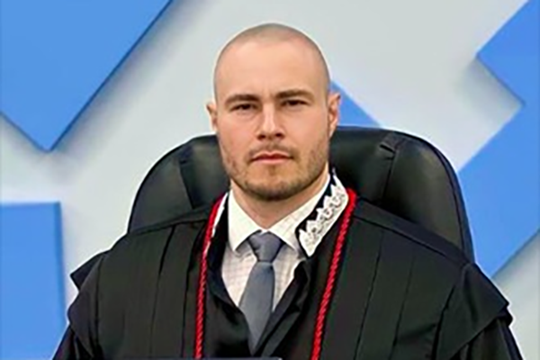 Daniel Brandão diz ter ficado perplexo com decisão de Dino sobre seu afastamento do TCE-MA