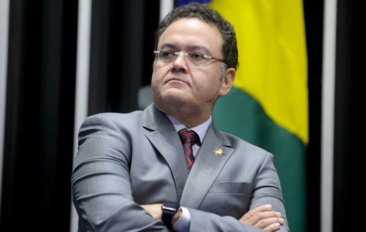 Roberto Rocha assume a montagem do palanque da extrema-direita bolsonarista no Maranhão